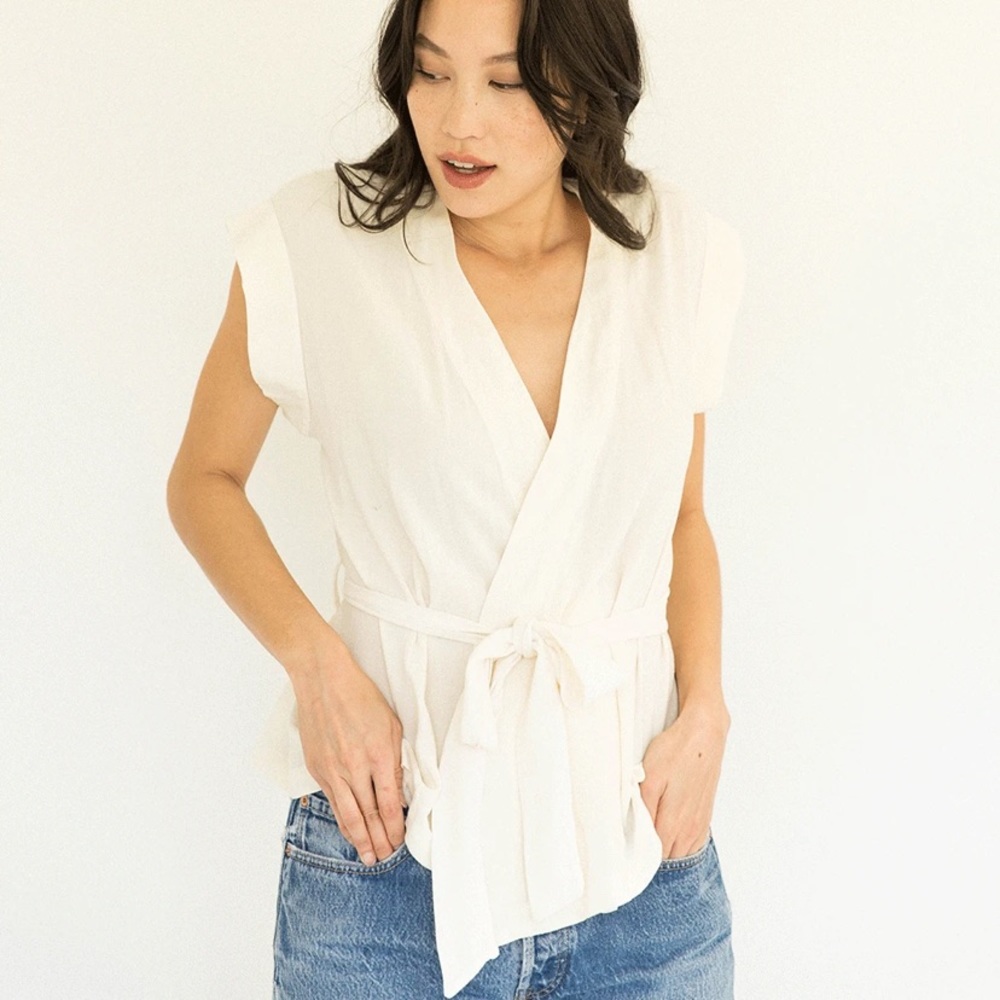Suunday Easy Wrap Top in Eggnog